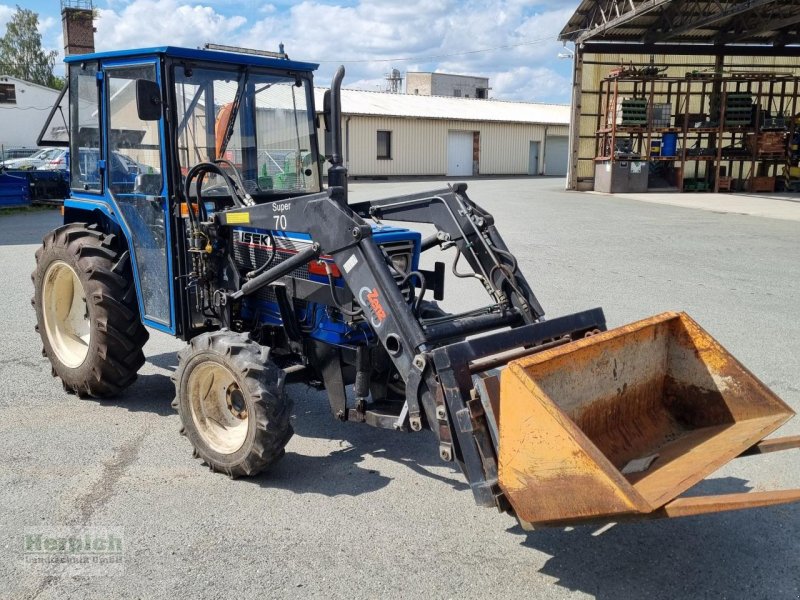 Traktor des Typs Iseki 4270, Gebrauchtmaschine in Drebach