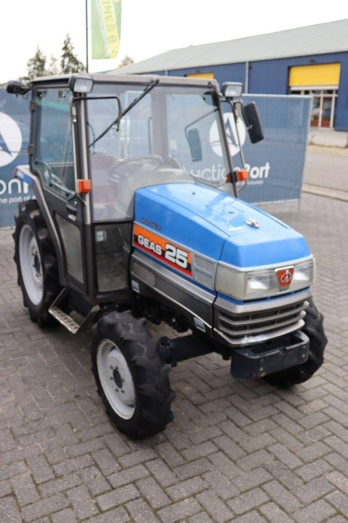 Traktor del tipo Iseki GEAS 25, Gebrauchtmaschine en Antwerpen (Imagen 8)