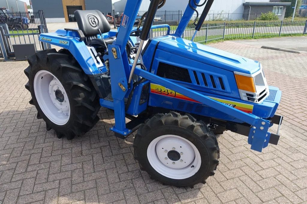 Traktor van het type Iseki Landhope TU240 4wd / 00990 Draaiuren / Voorlader, Gebrauchtmaschine in Swifterband (Foto 2)