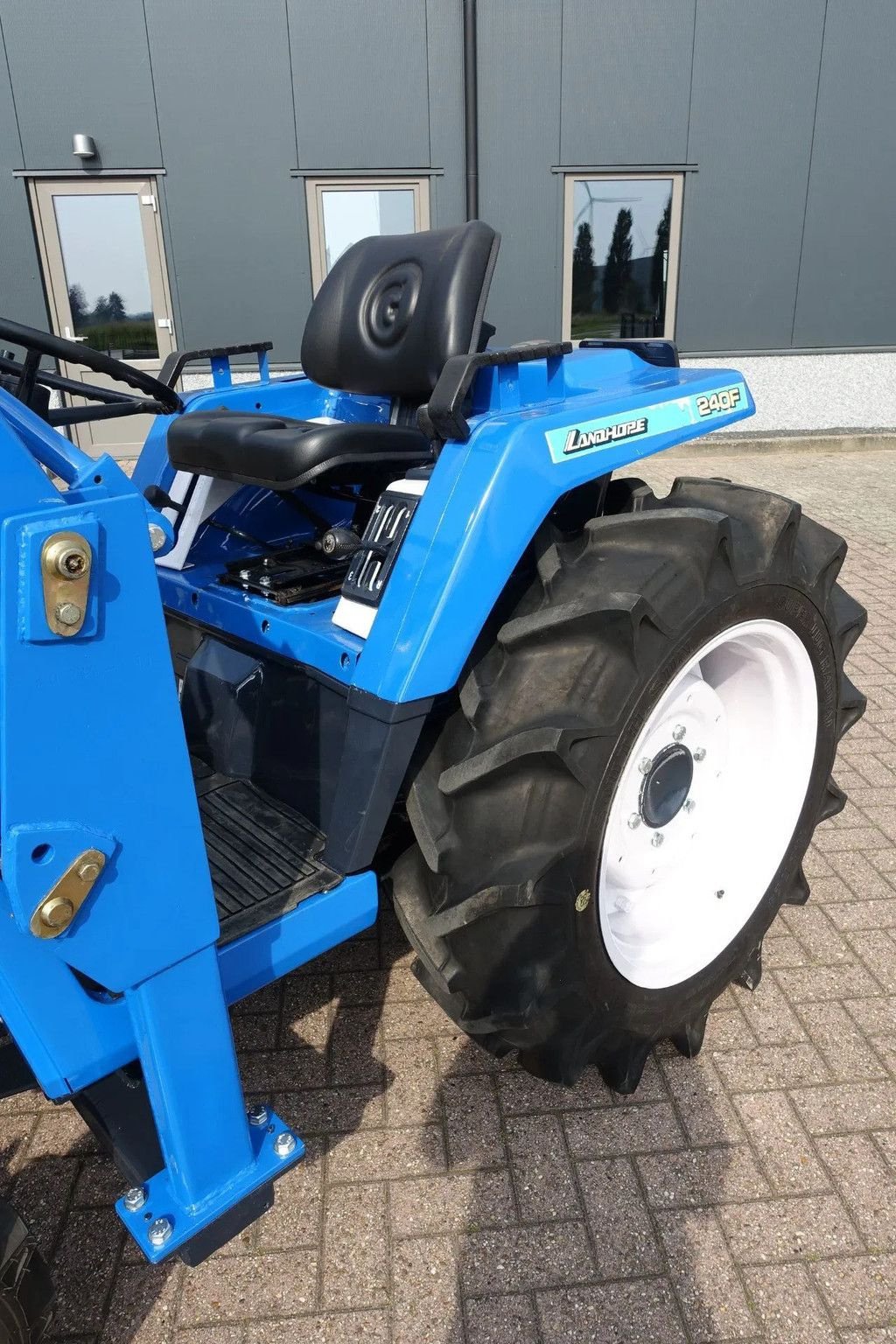 Traktor del tipo Iseki Landhope TU240 4wd / 00990 Draaiuren / Voorlader, Gebrauchtmaschine en Swifterband (Imagen 9)