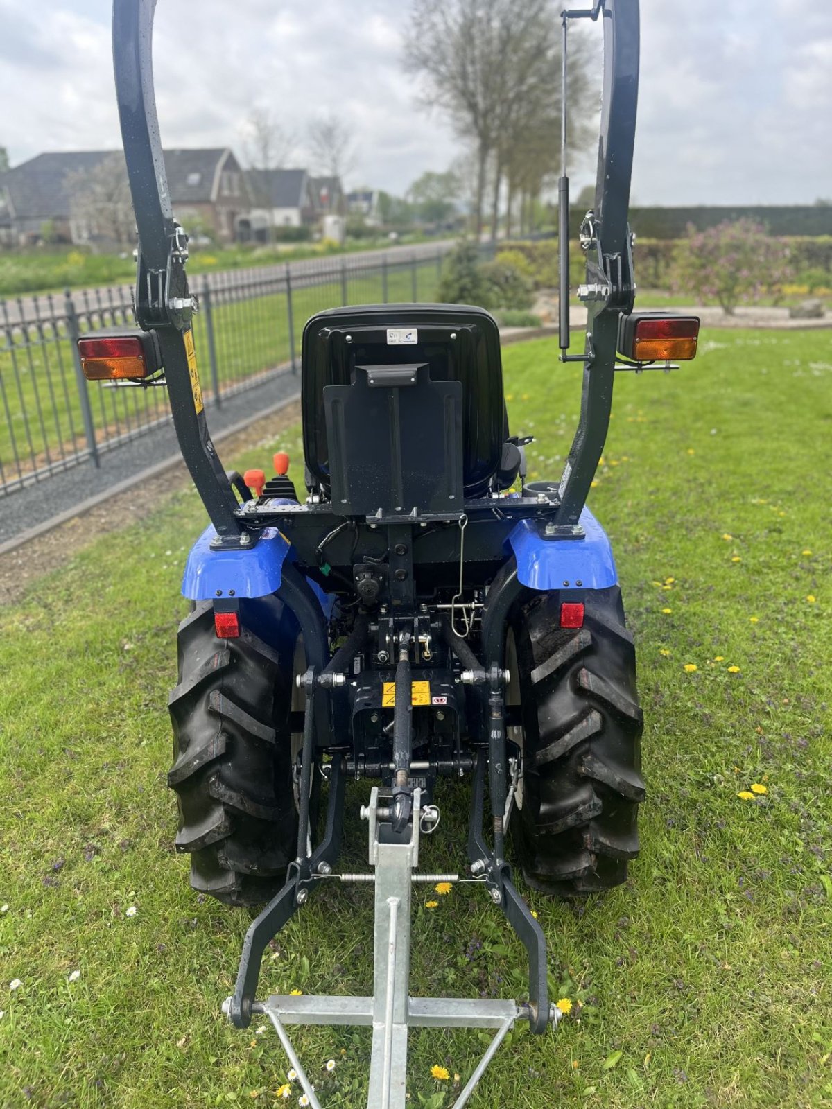 Traktor des Typs Iseki Tm3187, Gebrauchtmaschine in Wadenoijen (Bild 3)