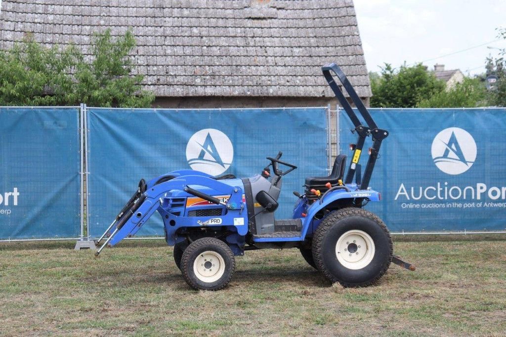 Traktor del tipo Iseki TM3265, Gebrauchtmaschine en Antwerpen (Imagen 1)