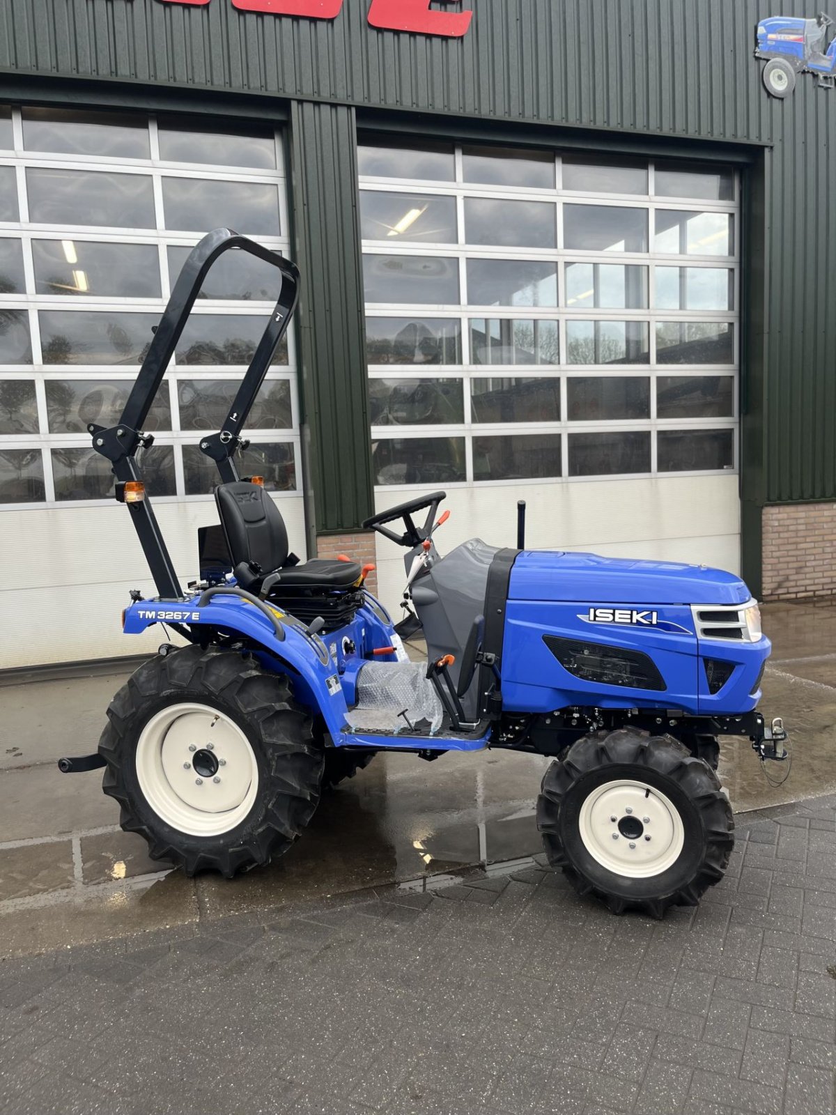 Traktor van het type Iseki Tm3267, Gebrauchtmaschine in Wadenoijen (Foto 2)