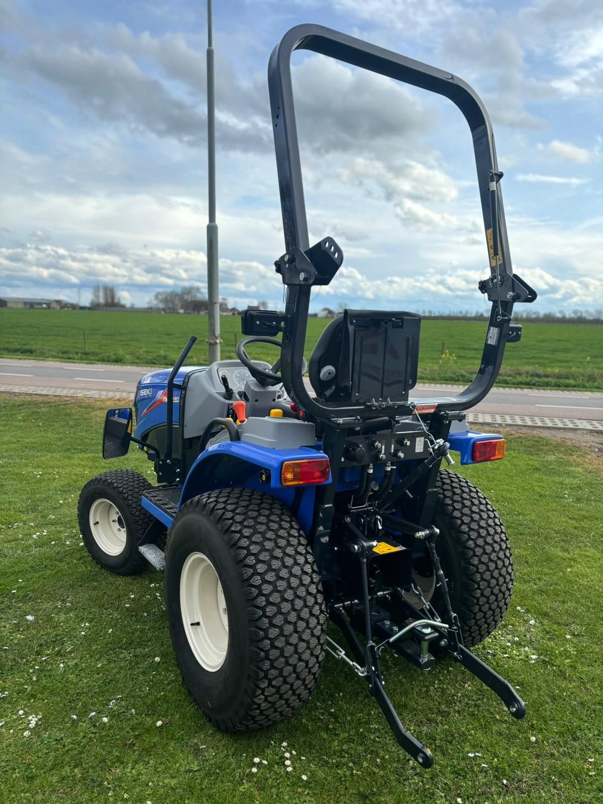 Traktor of the type Iseki Tm4230, Gebrauchtmaschine in Wadenoijen (Picture 4)