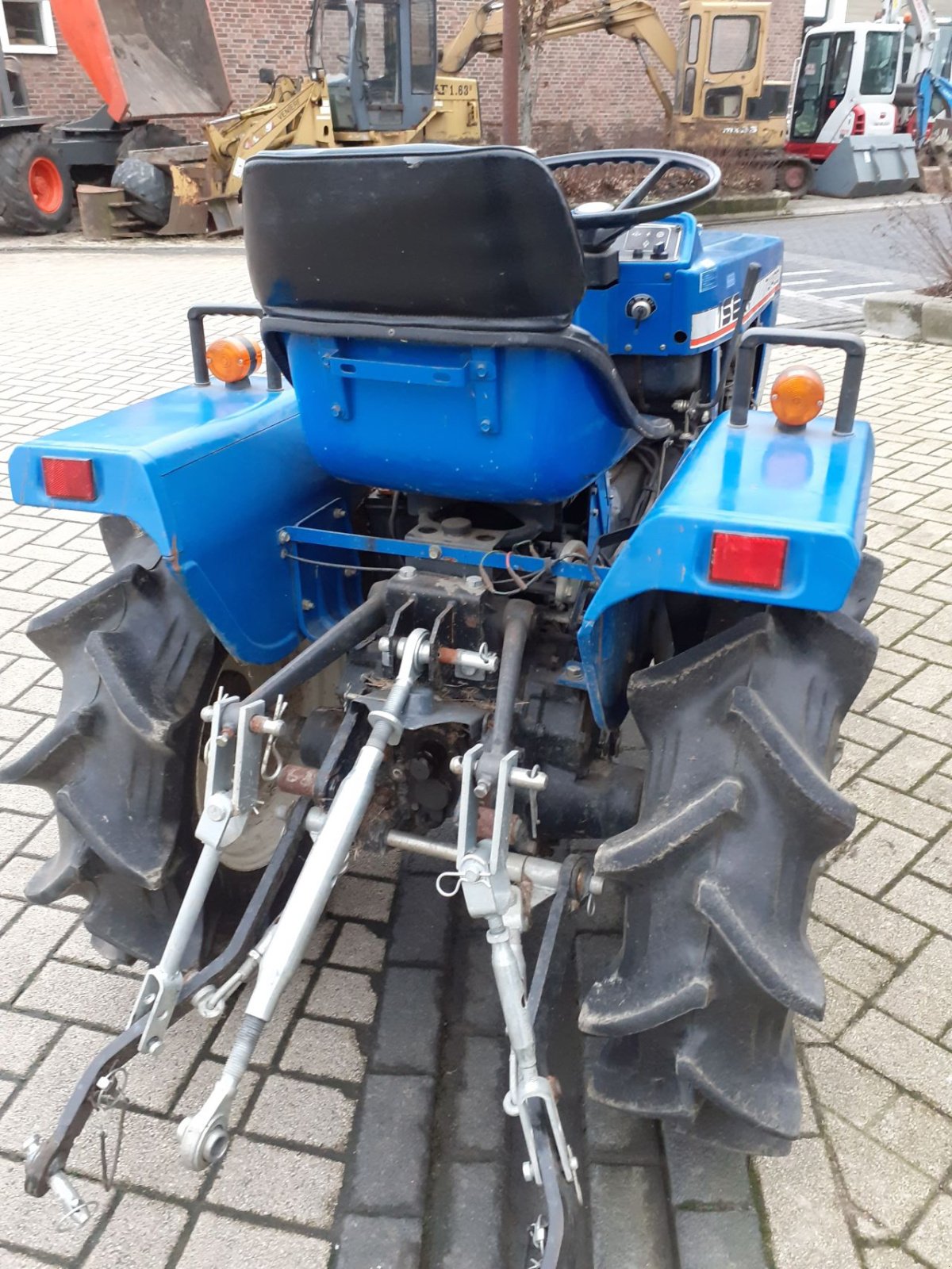 Traktor typu Iseki Tu 1400, Gebrauchtmaschine w Alblasserdam (Zdjęcie 2)