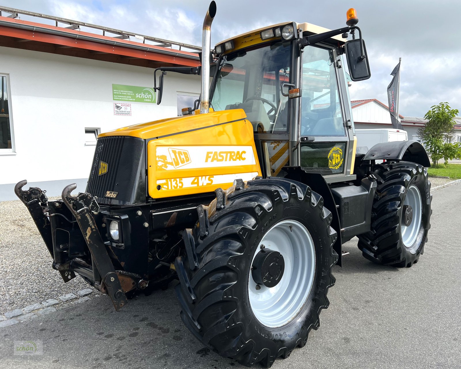 Traktor типа JCB 1135 4WS - mit Vier-Rad-Lenkung und mit FH und FZ, Gebrauchtmaschine в Burgrieden (Фотография 1)