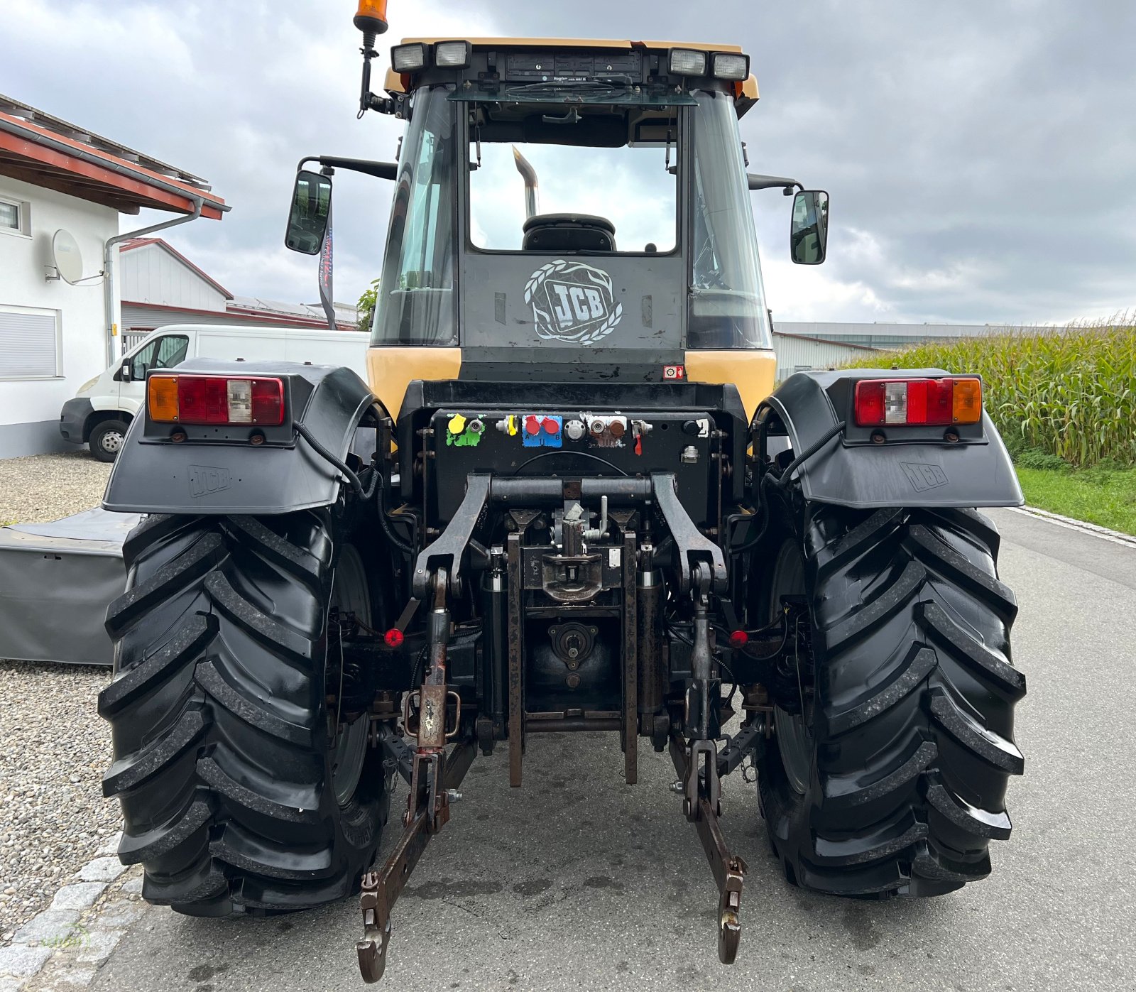 Traktor του τύπου JCB 1135 4WS - mit Vier-Rad-Lenkung und mit FH und FZ, Gebrauchtmaschine σε Burgrieden (Φωτογραφία 4)