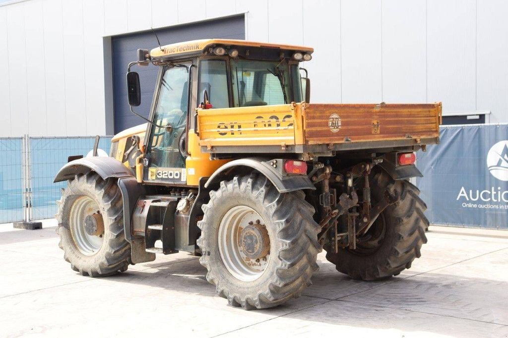 Traktor du type JCB 3200, Gebrauchtmaschine en Antwerpen (Photo 4)