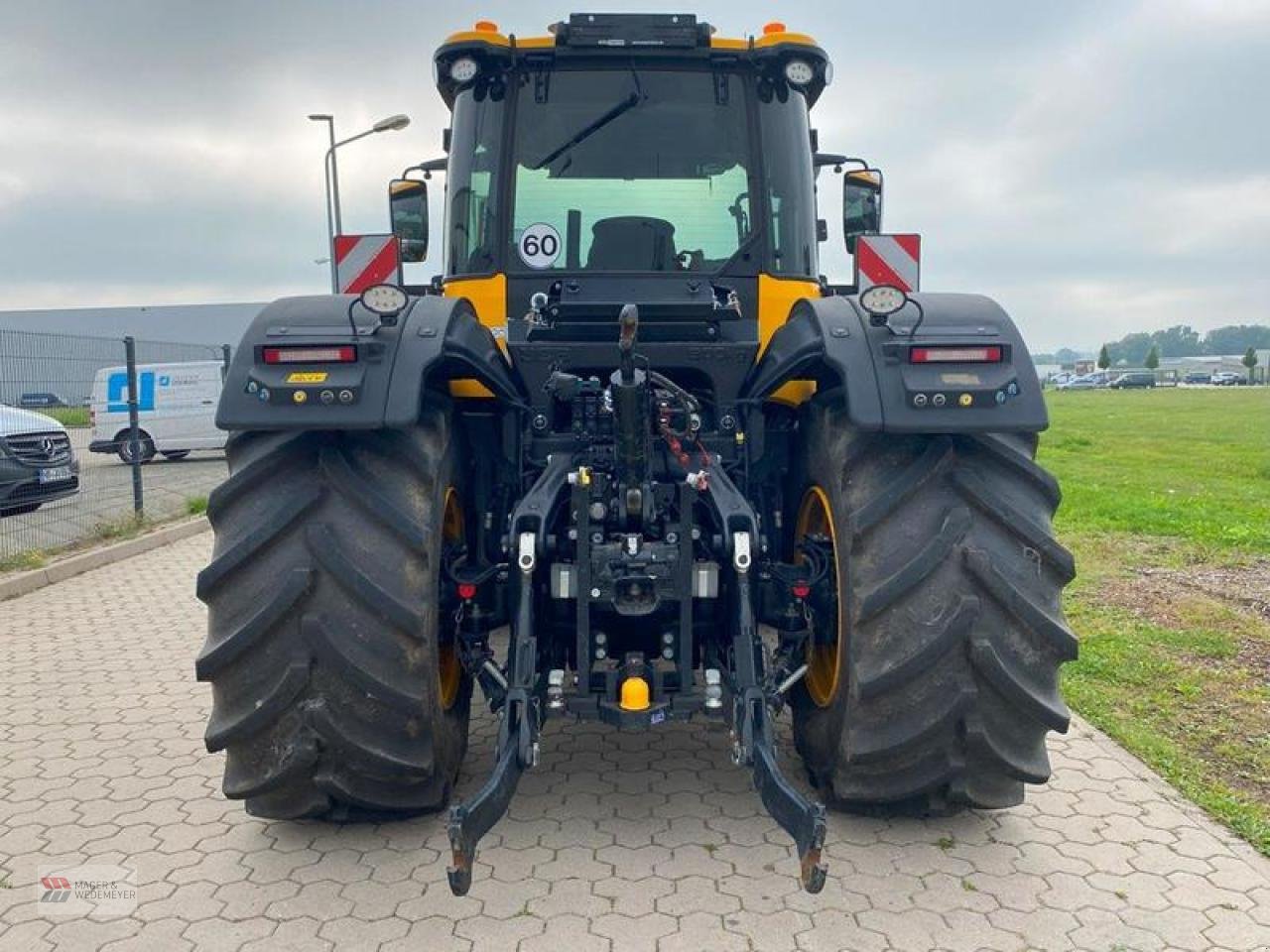 Traktor van het type JCB 4220 ICON - 60 KM/H, Gebrauchtmaschine in Oyten (Foto 6)