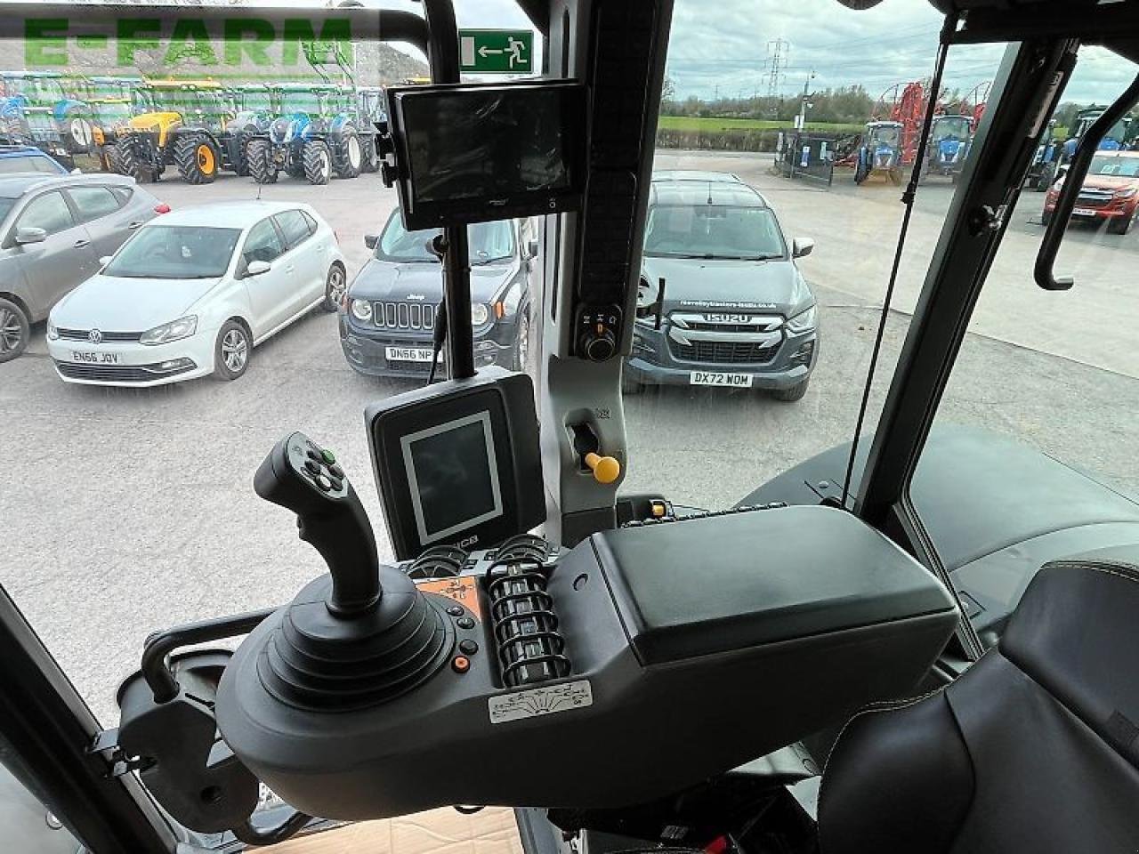 Traktor of the type JCB 4220, Gebrauchtmaschine in SHREWSBURRY (Picture 11)