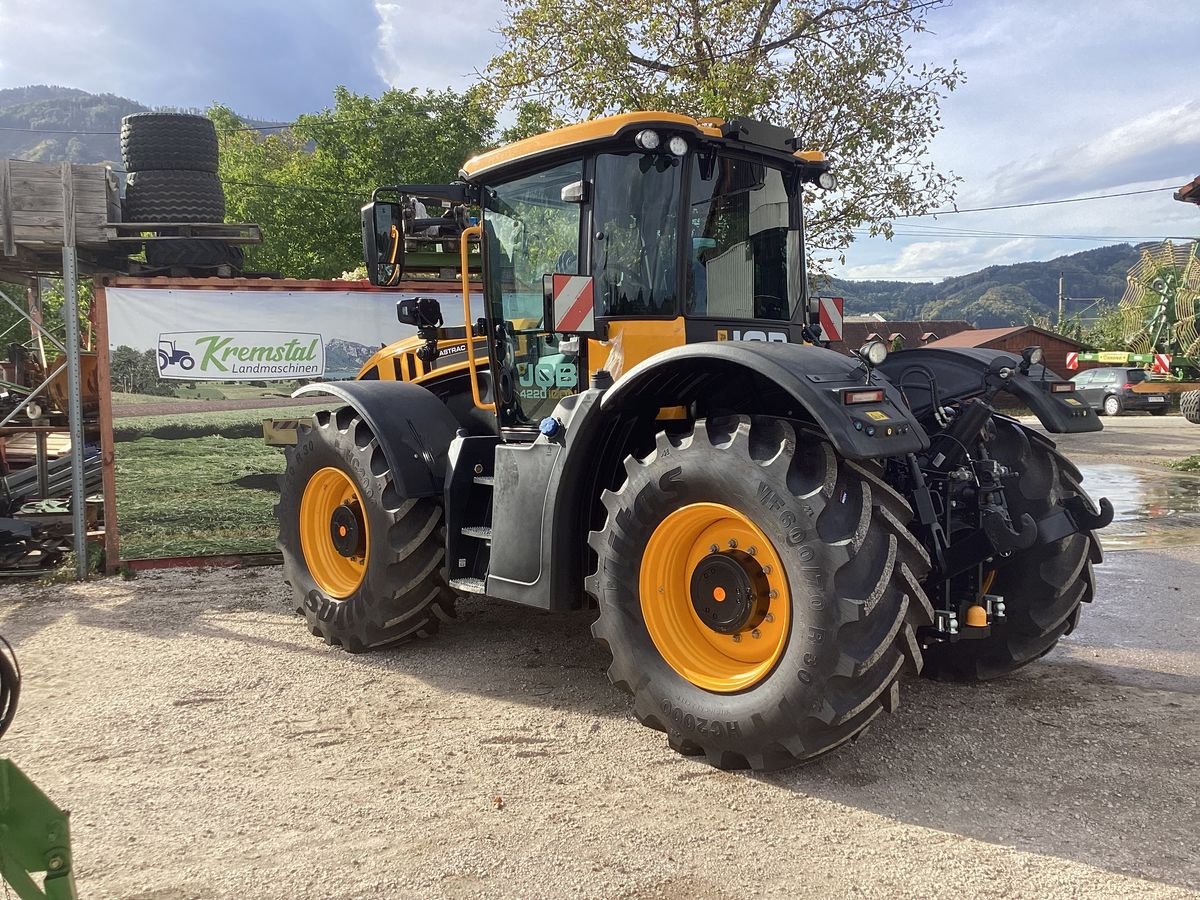 Traktor van het type JCB 4220, Neumaschine in Micheldorf / OÖ (Foto 16)