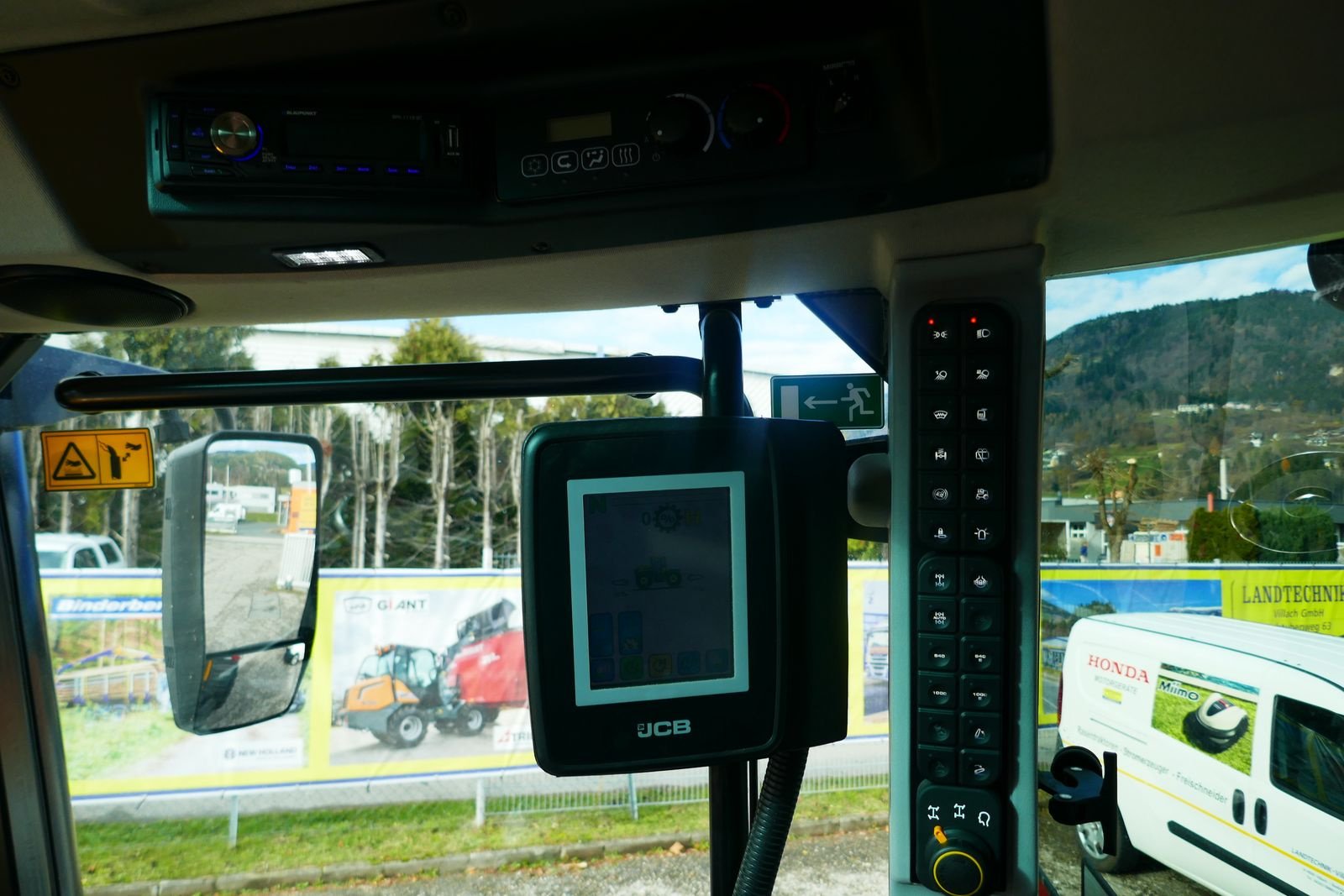 Traktor del tipo JCB 4220, Gebrauchtmaschine In Villach (Immagine 16)