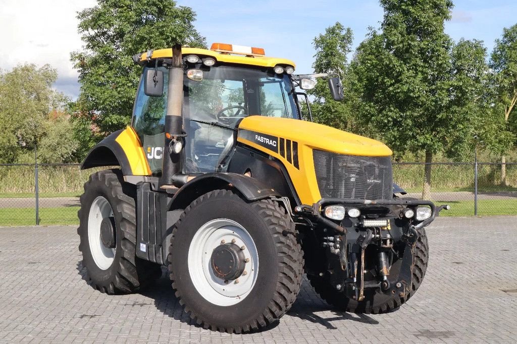 Traktor типа JCB 8250 FASTRAC 70 KM/H AIRCO, Gebrauchtmaschine в Marknesse (Фотография 3)