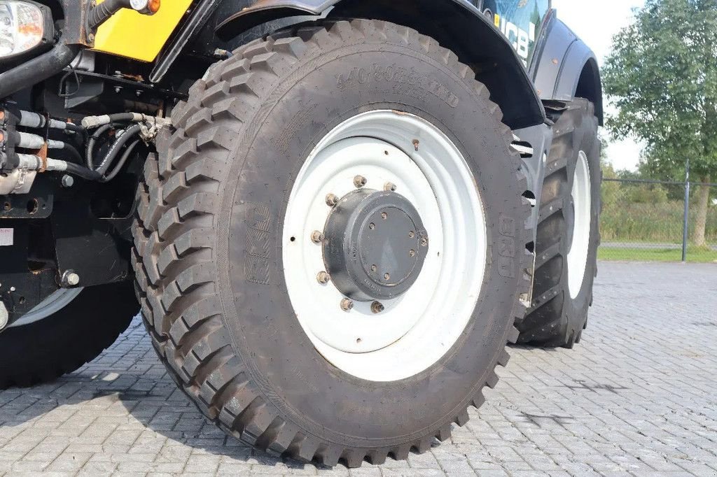 Traktor van het type JCB 8250 FASTRAC 70 KM/H AIRCO, Gebrauchtmaschine in Marknesse (Foto 11)