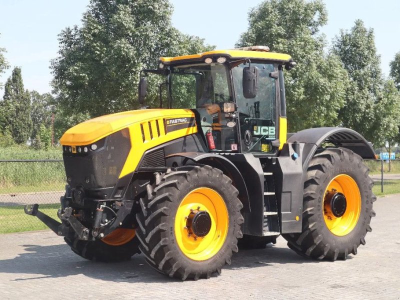 Traktor del tipo JCB 8330 FASTRAC NORDIC EDITION FULL OPTION, Gebrauchtmaschine en Marknesse