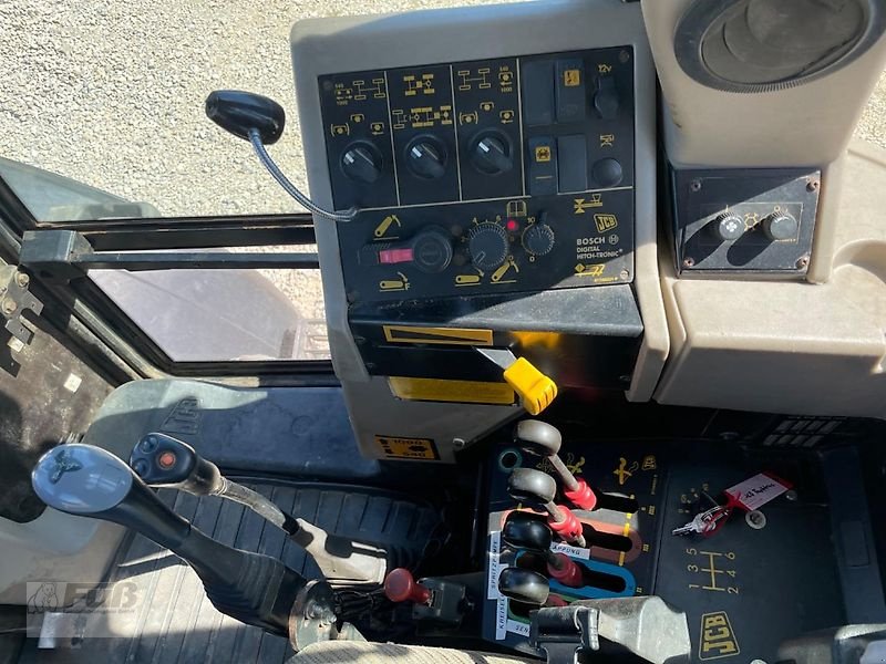 Traktor typu JCB Fastrac 2125 Allradlenkung, Gebrauchtmaschine w Pfeffenhausen (Zdjęcie 12)