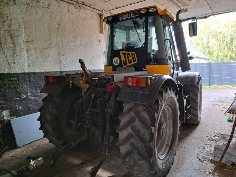 Traktor des Typs JCB Fastrac 2140, Gebrauchtmaschine in Gutzkow (Bild 4)