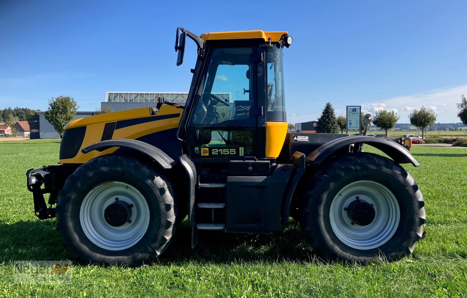 Traktor typu JCB Fastrac 2155 4WS, Gebrauchtmaschine v Bad Waldsee Mennisweiler (Obrázok 8)