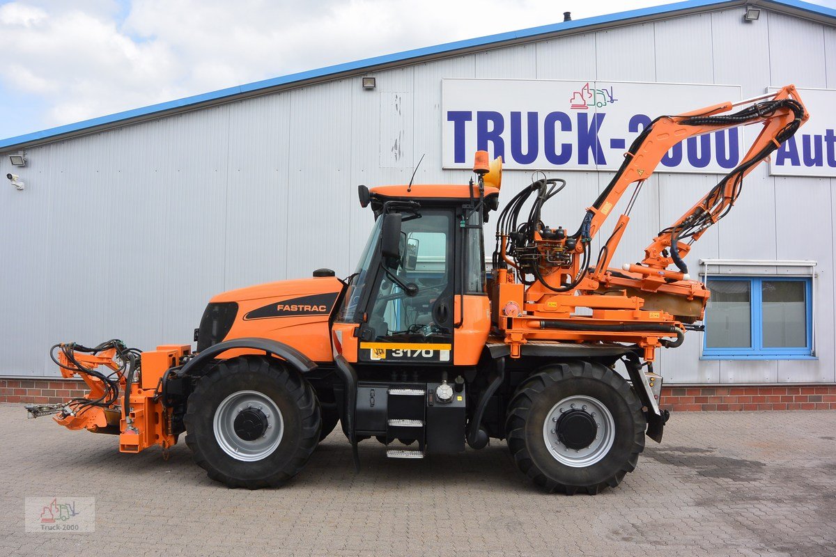 Traktor of the type JCB Fastrac 3170, Gebrauchtmaschine in Sottrum (Picture 3)