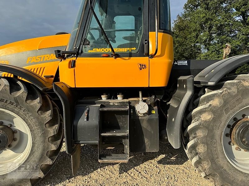 Traktor του τύπου JCB Fastrac 3185 Smothshift, Gebrauchtmaschine σε Pfeffenhausen (Φωτογραφία 2)