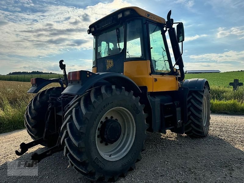 Traktor des Typs JCB Fastrac 3185 Smothshift, Gebrauchtmaschine in Pfeffenhausen (Bild 3)