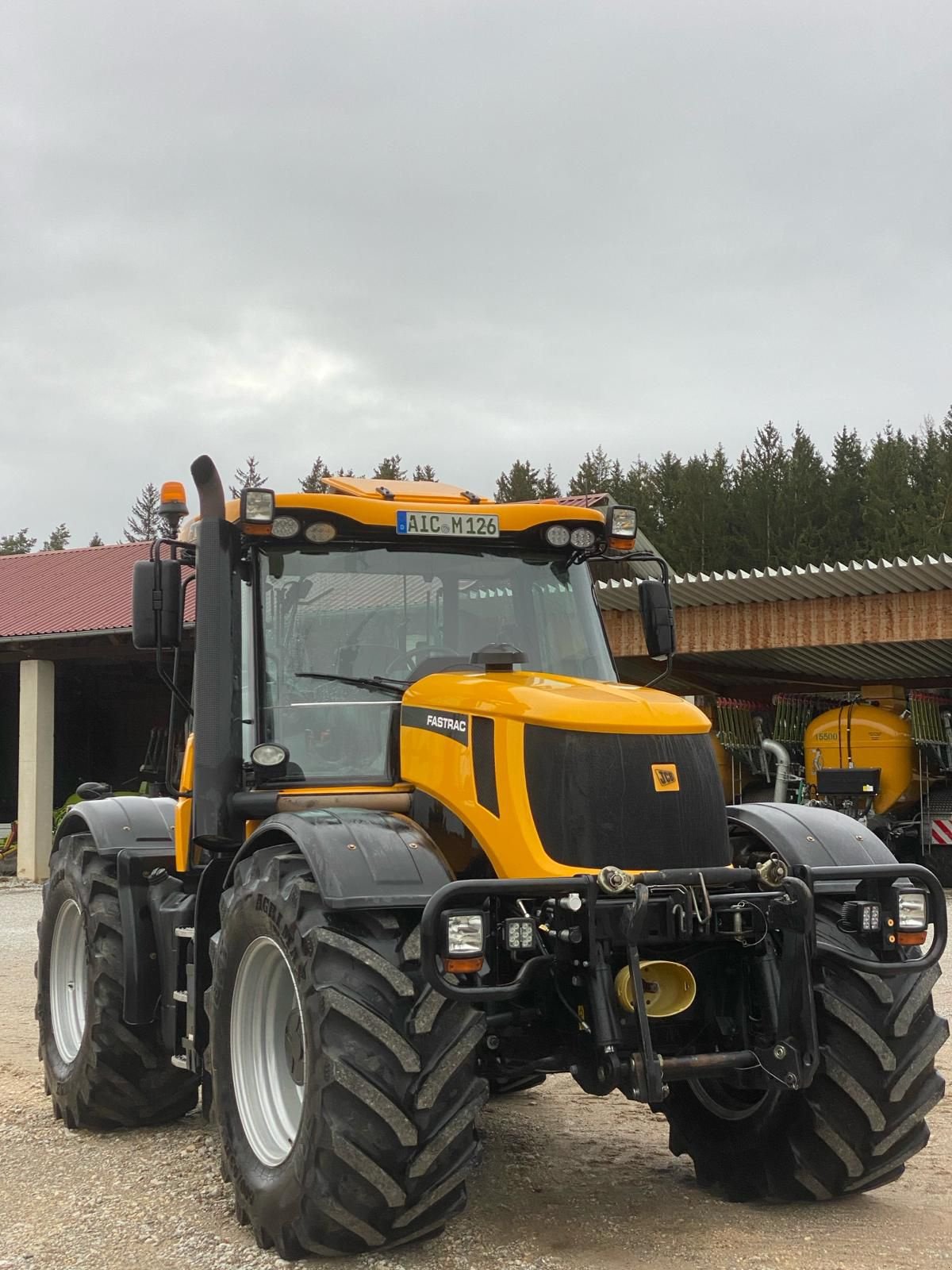 Traktor του τύπου JCB Fastrac 3230-80 Plus, Gebrauchtmaschine σε Hollenbach (Φωτογραφία 9)