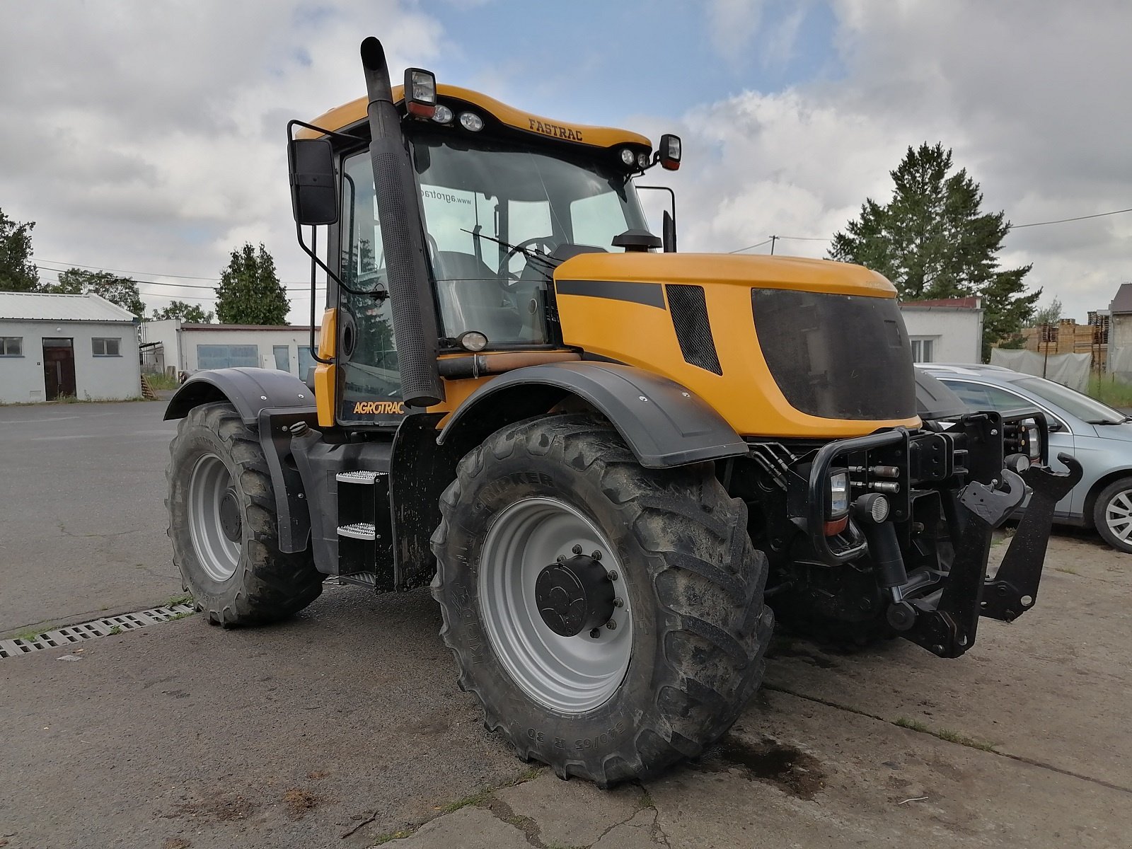 Traktor του τύπου JCB Fastrac 3230, Gebrauchtmaschine σε Roudnice nad Labem (Φωτογραφία 1)