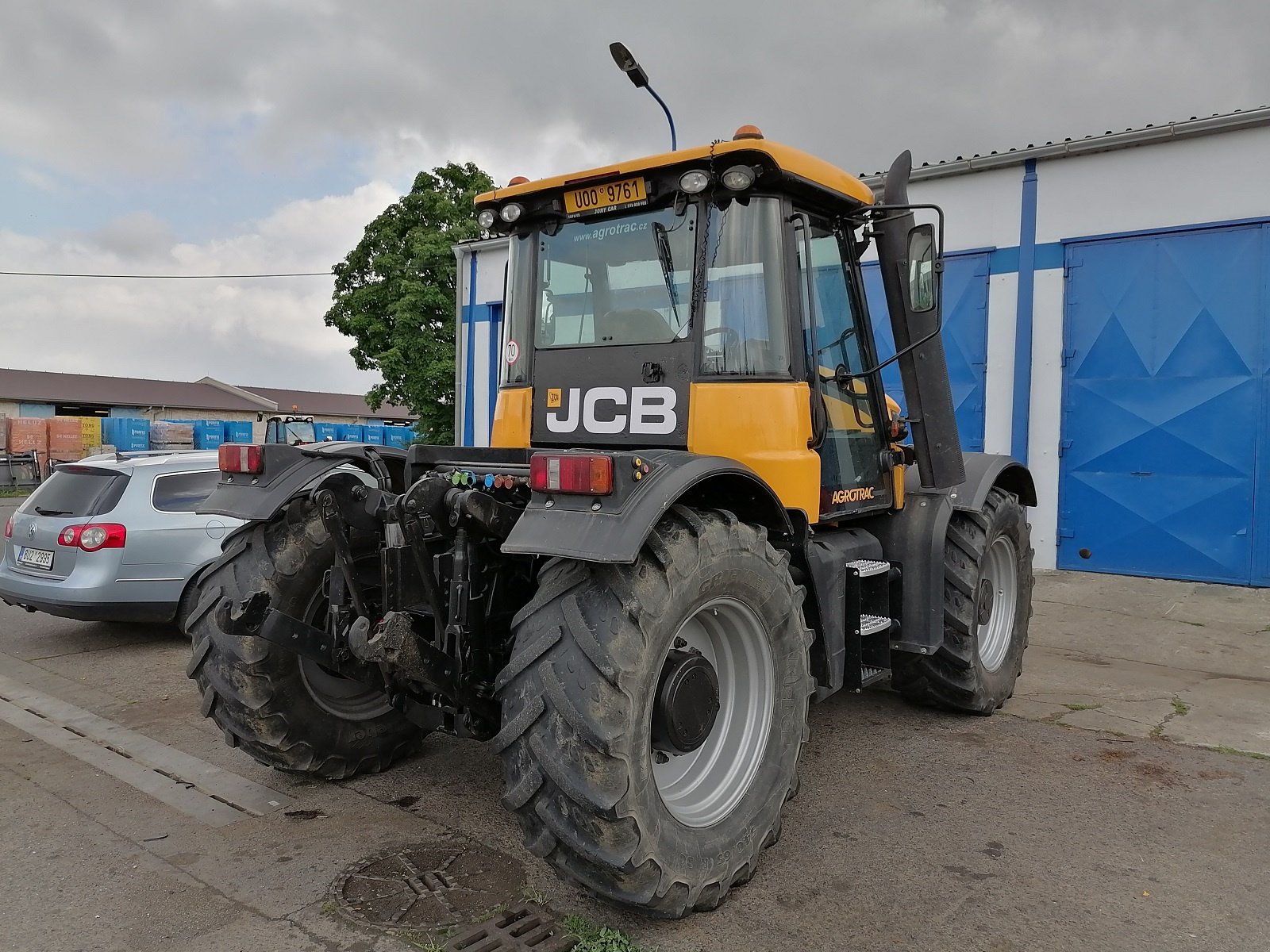 Traktor typu JCB Fastrac 3230, Gebrauchtmaschine w Roudnice nad Labem (Zdjęcie 4)