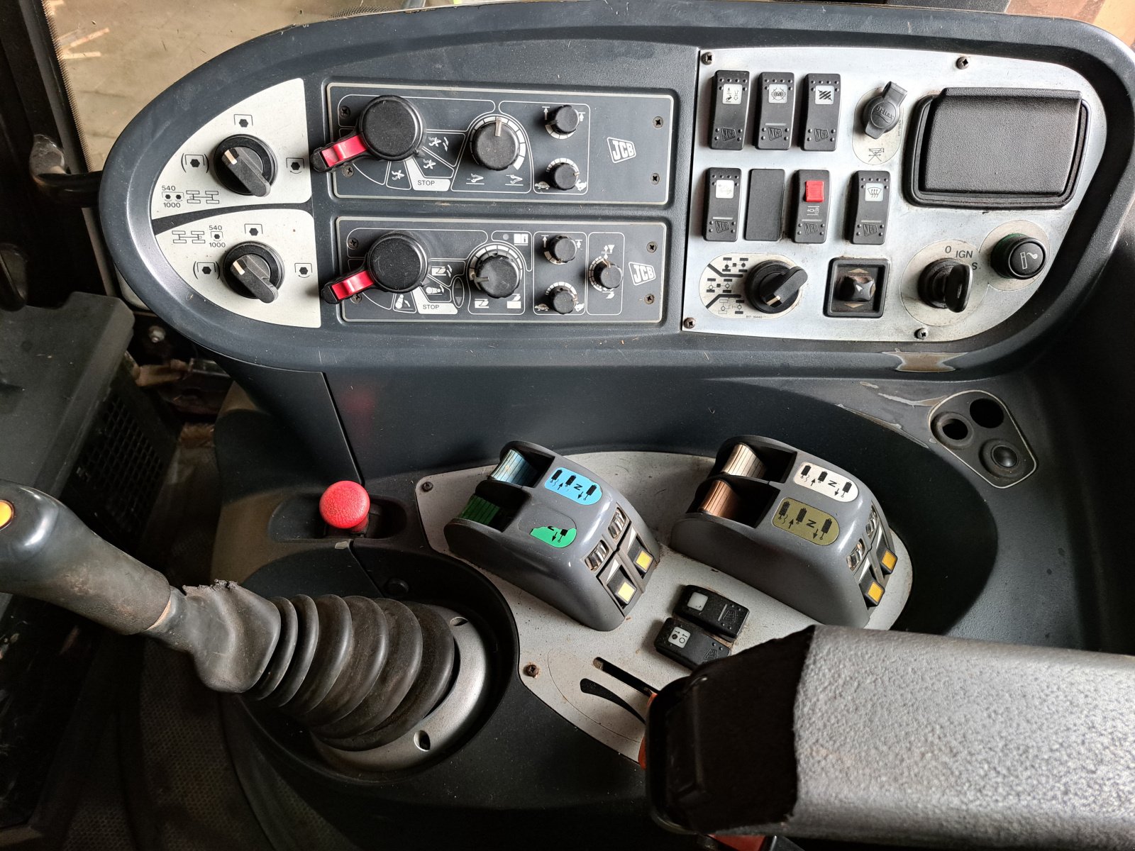 Traktor del tipo JCB Fastrac 3230, Gebrauchtmaschine en Burgheim (Imagen 6)