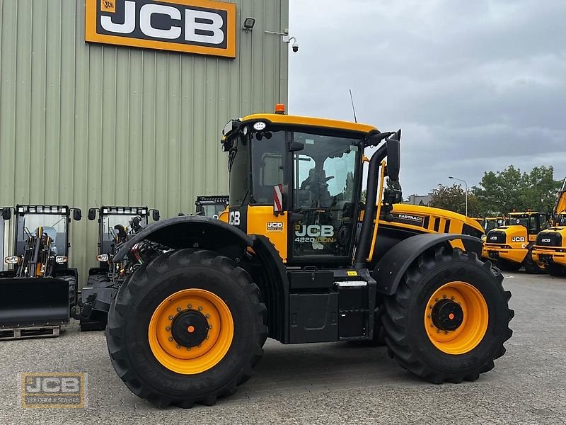 Traktor du type JCB Fastrac 4220 ICON Pro Line (Stufe V), Vorführmaschine en Frechen (Photo 2)