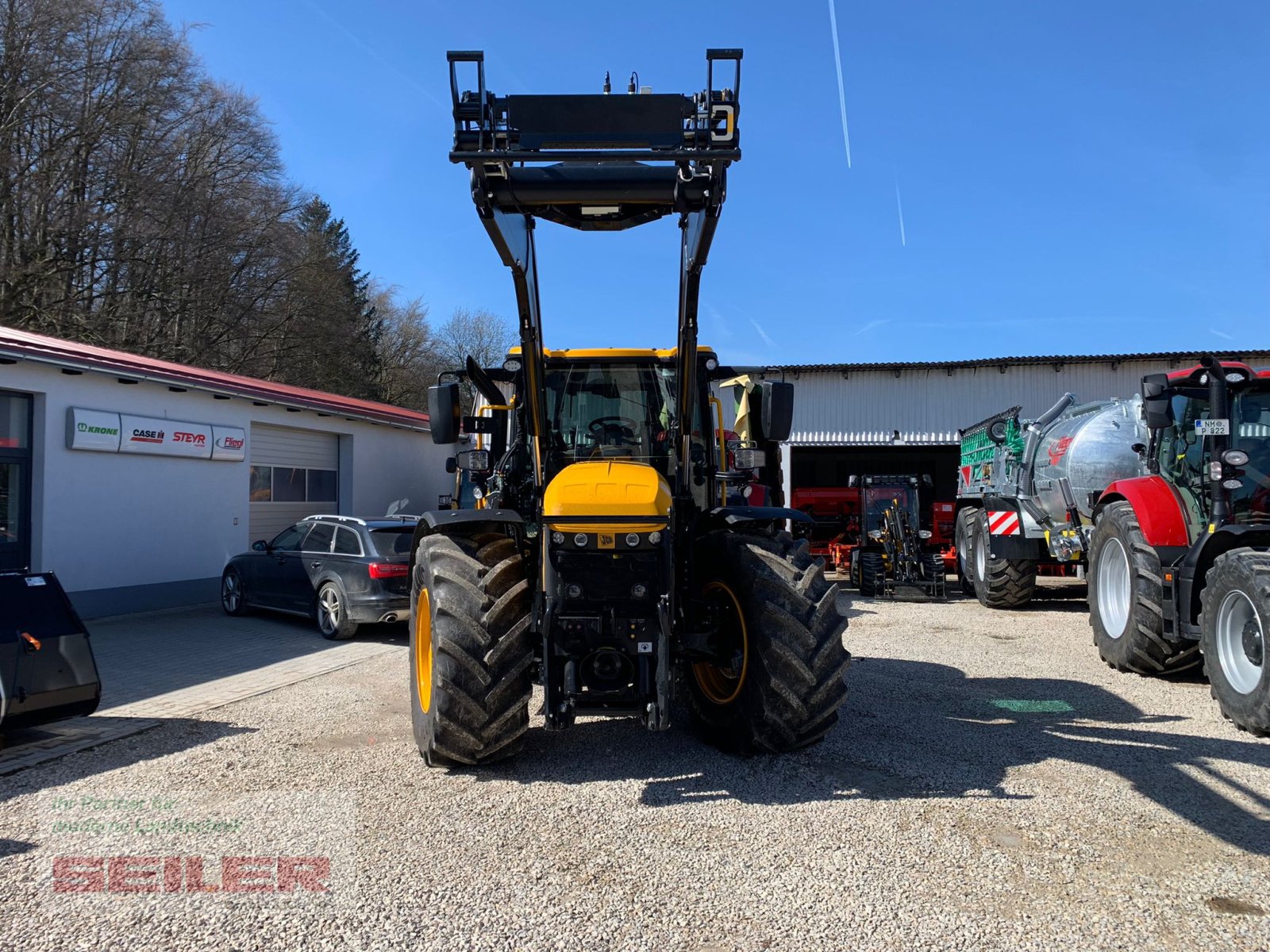 Traktor του τύπου JCB Fastrac 4220 ICON + XCN1050 Lenksystem + Frontlader Q7S, Neumaschine σε Parsberg (Φωτογραφία 4)