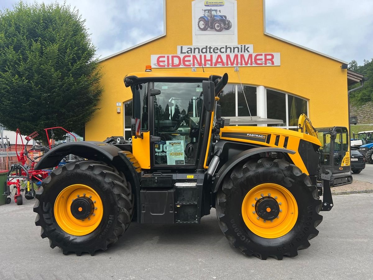 Traktor des Typs JCB Fastrac 4220 iCON, Vorführmaschine in Burgkirchen (Bild 12)