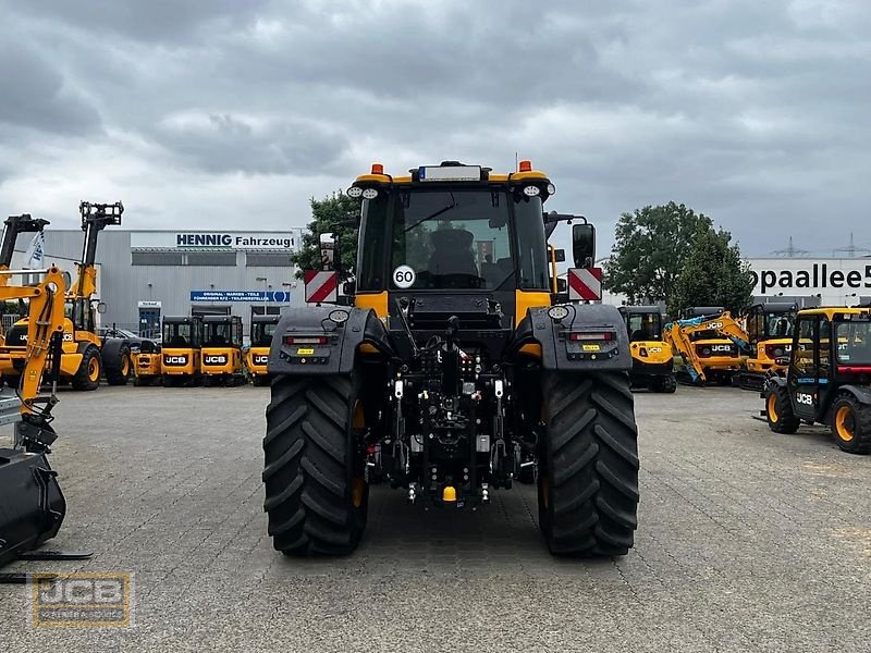 Traktor des Typs JCB Fastrac 4220 iCON, Vorführmaschine in Frechen (Bild 3)