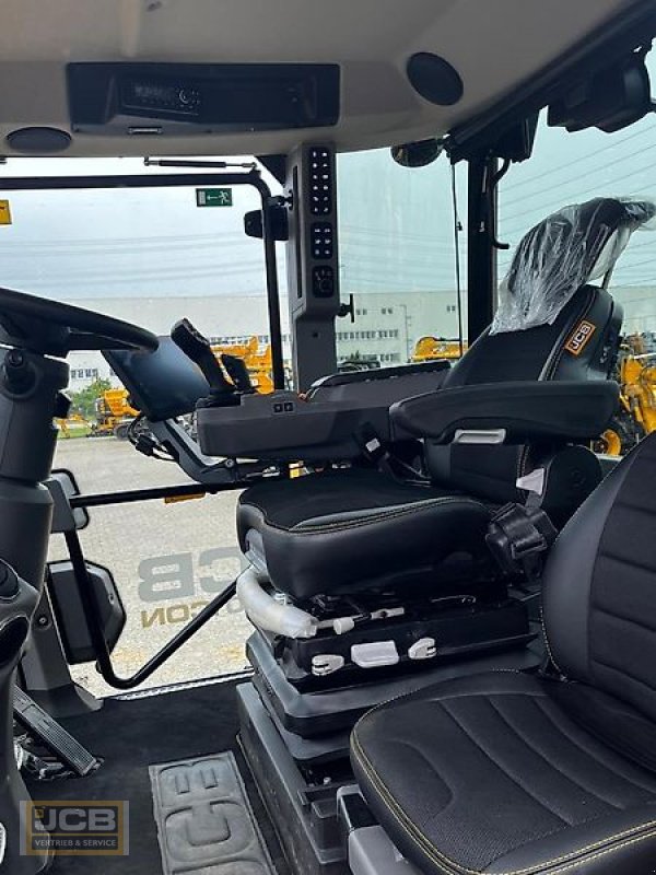 Traktor a típus JCB Fastrac 4220 iCON, Vorführmaschine ekkor: Frechen (Kép 9)