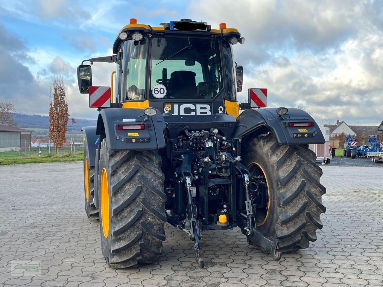 Traktor типа JCB Fastrac 4220 Icon, Gebrauchtmaschine в Coppenbruegge (Фотография 4)