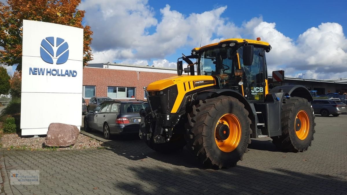 Traktor tip JCB Fastrac 4220 iCON, Vorführmaschine in Altenberge (Poză 1)