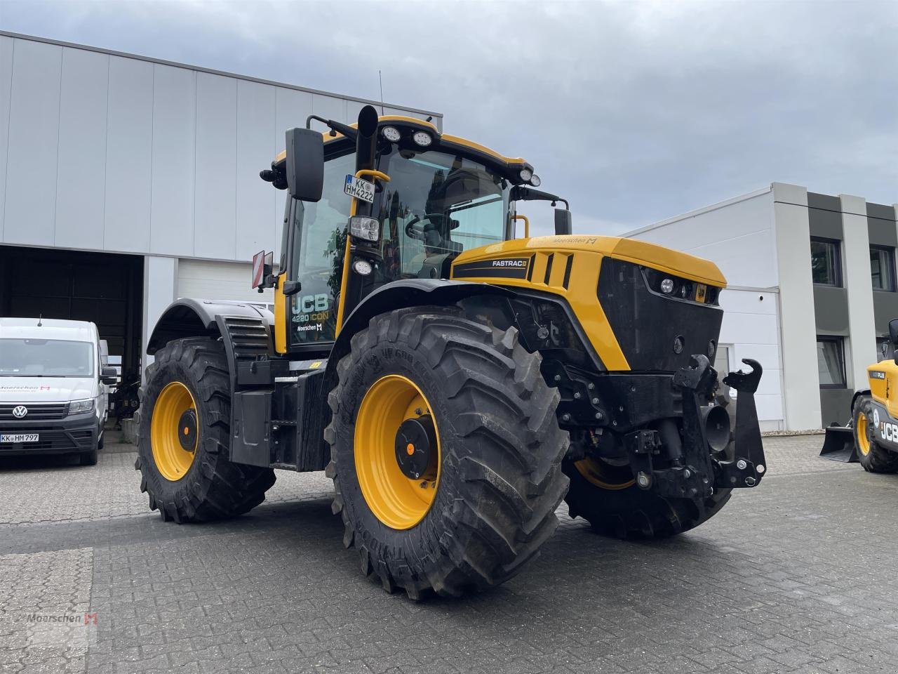 Traktor des Typs JCB Fastrac 4220 ICON, Neumaschine in Tönisvorst (Bild 1)