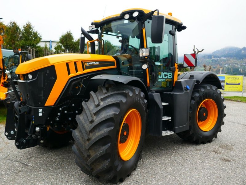 Traktor типа JCB Fastrac 4220 iCON, Gebrauchtmaschine в Villach (Фотография 1)