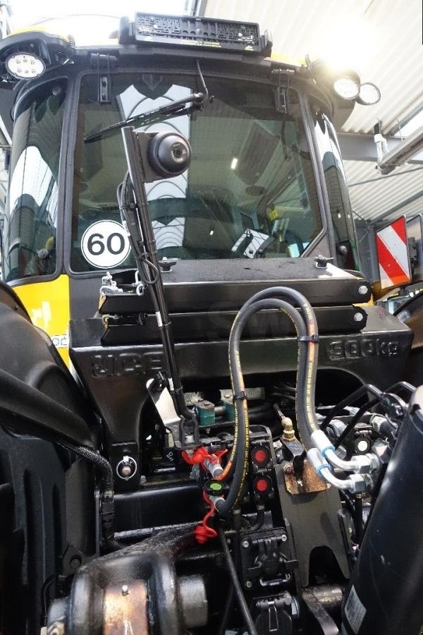 Traktor типа JCB Fastrac 4220 Icone, Gebrauchtmaschine в Sorée (Фотография 4)