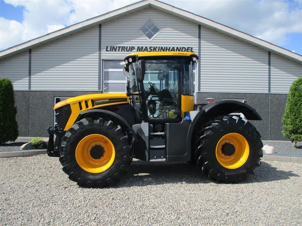 Traktor typu JCB Fastrac 4220 med frontlift og fuld affjerdring, Gebrauchtmaschine v Lintrup (Obrázek 1)