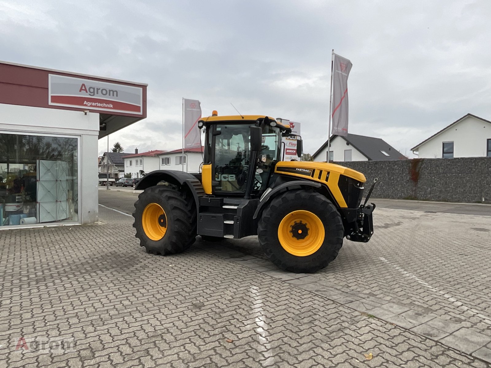 Traktor typu JCB Fastrac 4220 mit Lenksystem RTK, Gebrauchtmaschine v Harthausen (Obrázok 1)