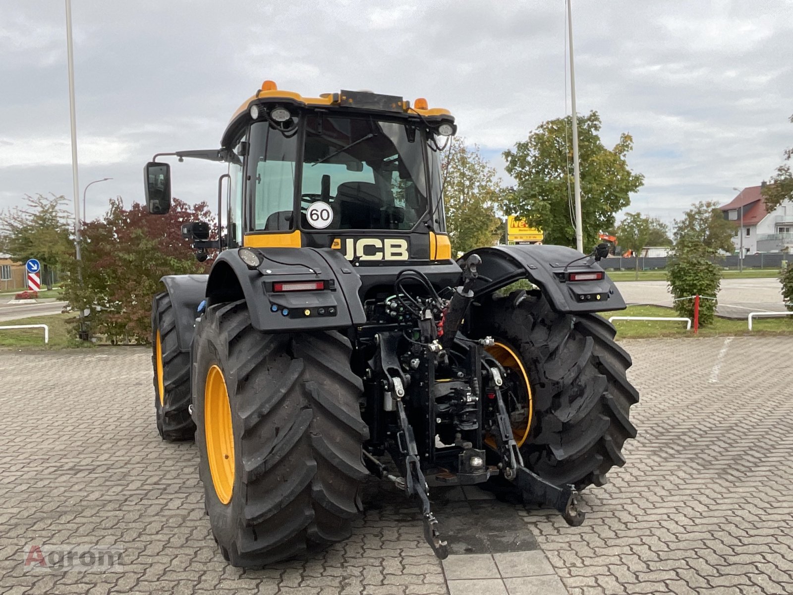 Traktor van het type JCB Fastrac 4220 mit Lenksystem RTK, Gebrauchtmaschine in Harthausen (Foto 5)