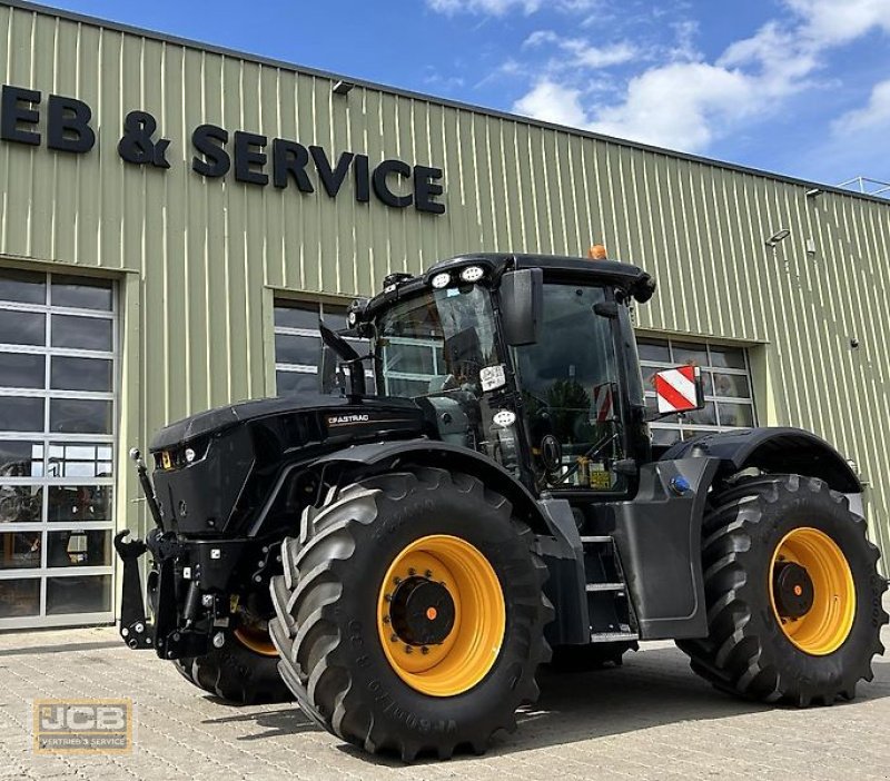 Traktor of the type JCB Fastrac 4220 ProLine in Vollaustattung mit John Deere Auto Trac, Gebrauchtmaschine in Frechen (Picture 1)