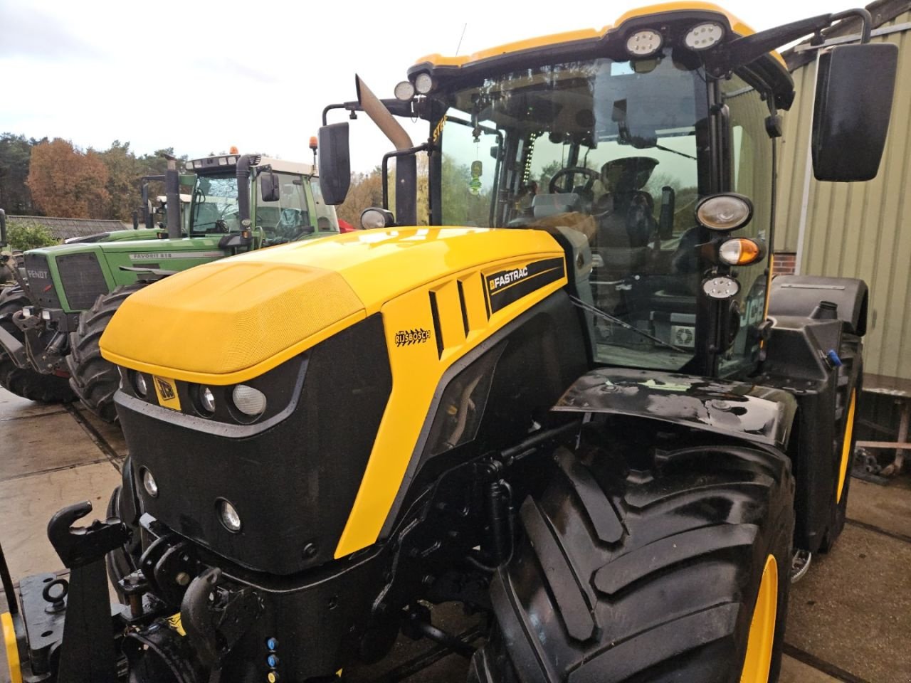 Traktor типа JCB Fastrac 4220 Vario Fendt, Gebrauchtmaschine в Bergen op Zoom (Фотография 3)