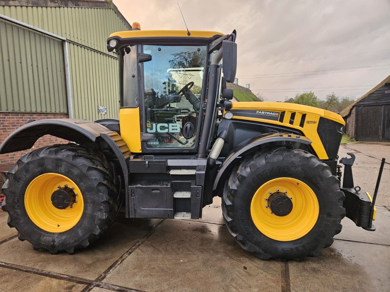 Traktor типа JCB Fastrac 4220 Vario Fendt, Gebrauchtmaschine в Bergen op Zoom (Фотография 5)