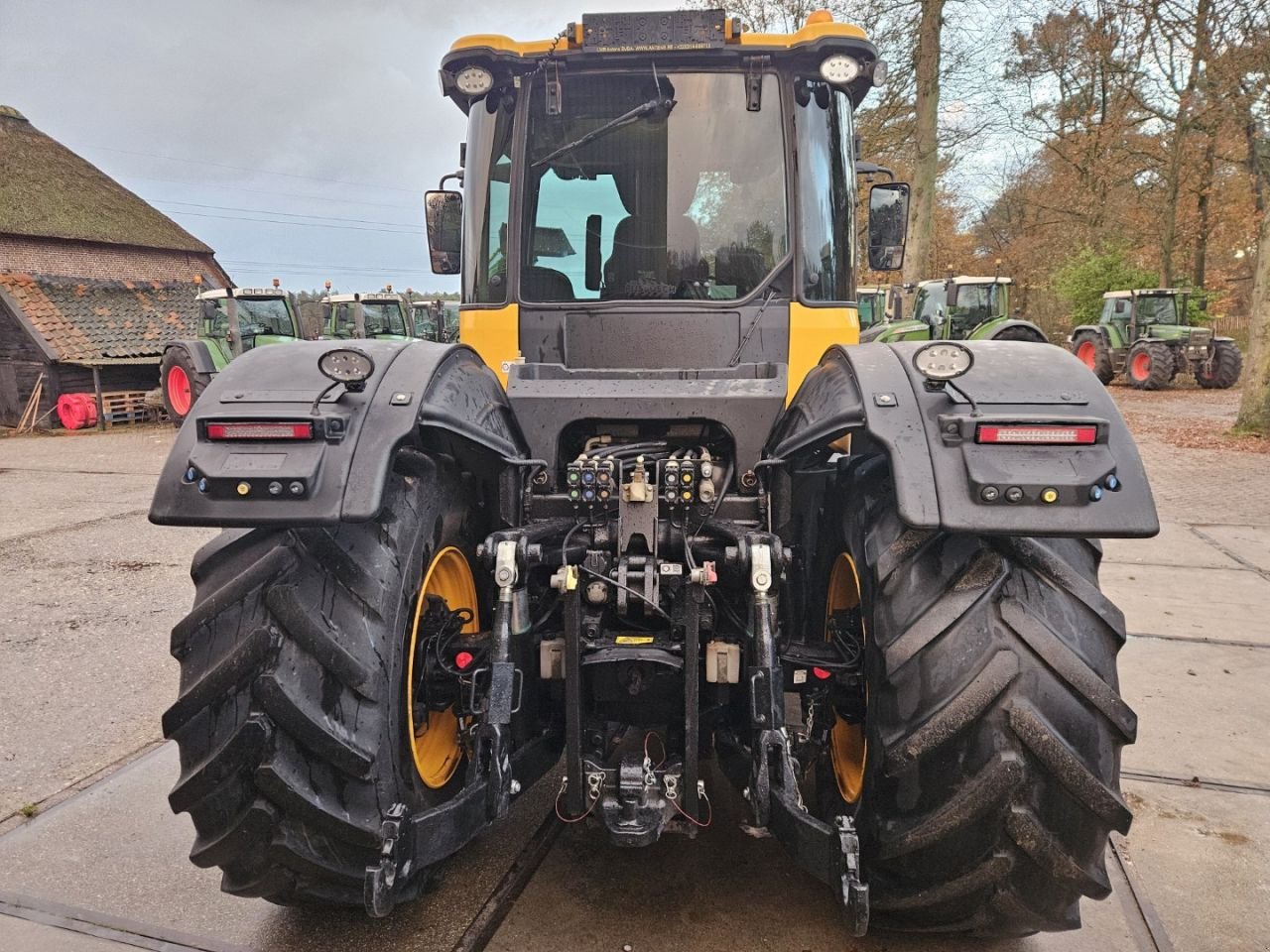 Traktor типа JCB Fastrac 4220 Vario Fendt, Gebrauchtmaschine в Bergen op Zoom (Фотография 4)