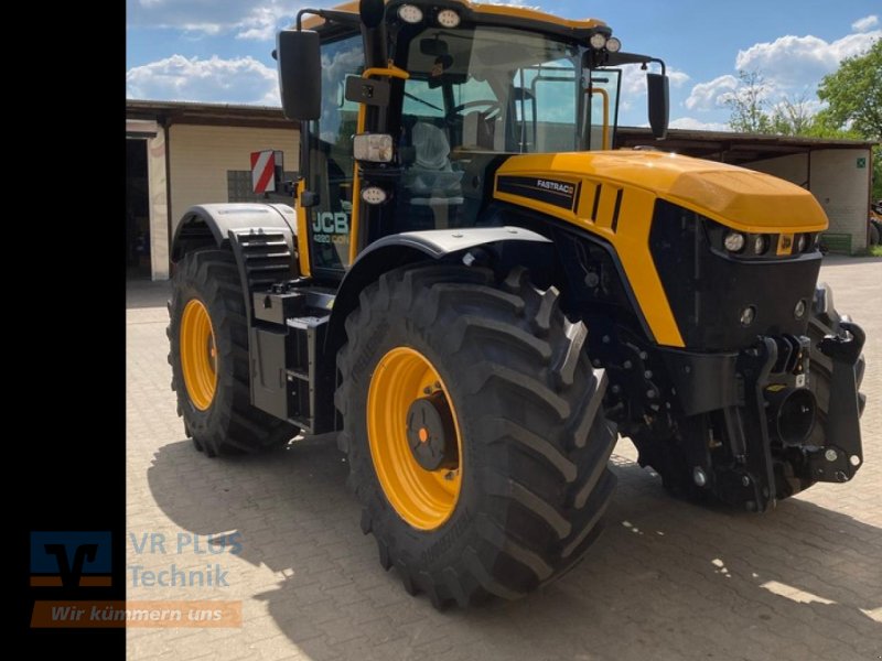 Traktor tip JCB FASTRAC 4220, Neumaschine in Osterburg (Poză 1)