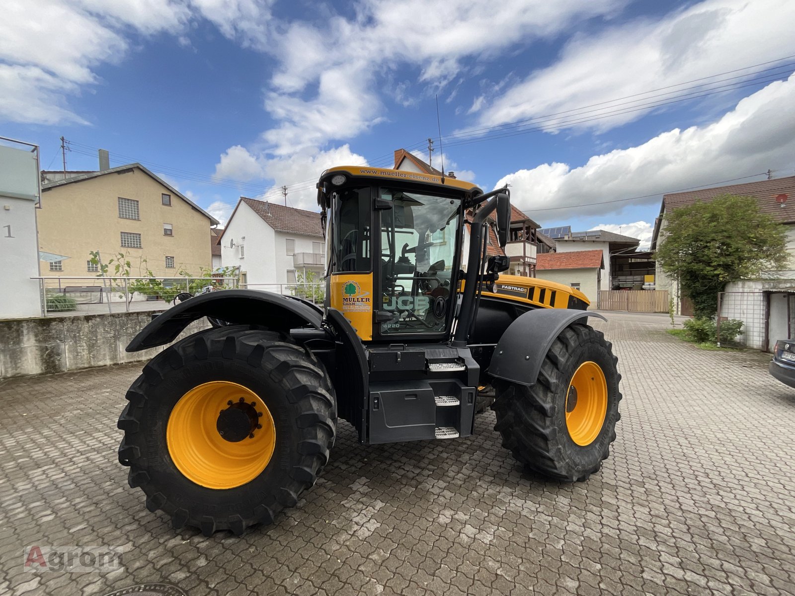 Traktor tipa JCB Fastrac 4220, Gebrauchtmaschine u Eppingen (Slika 9)