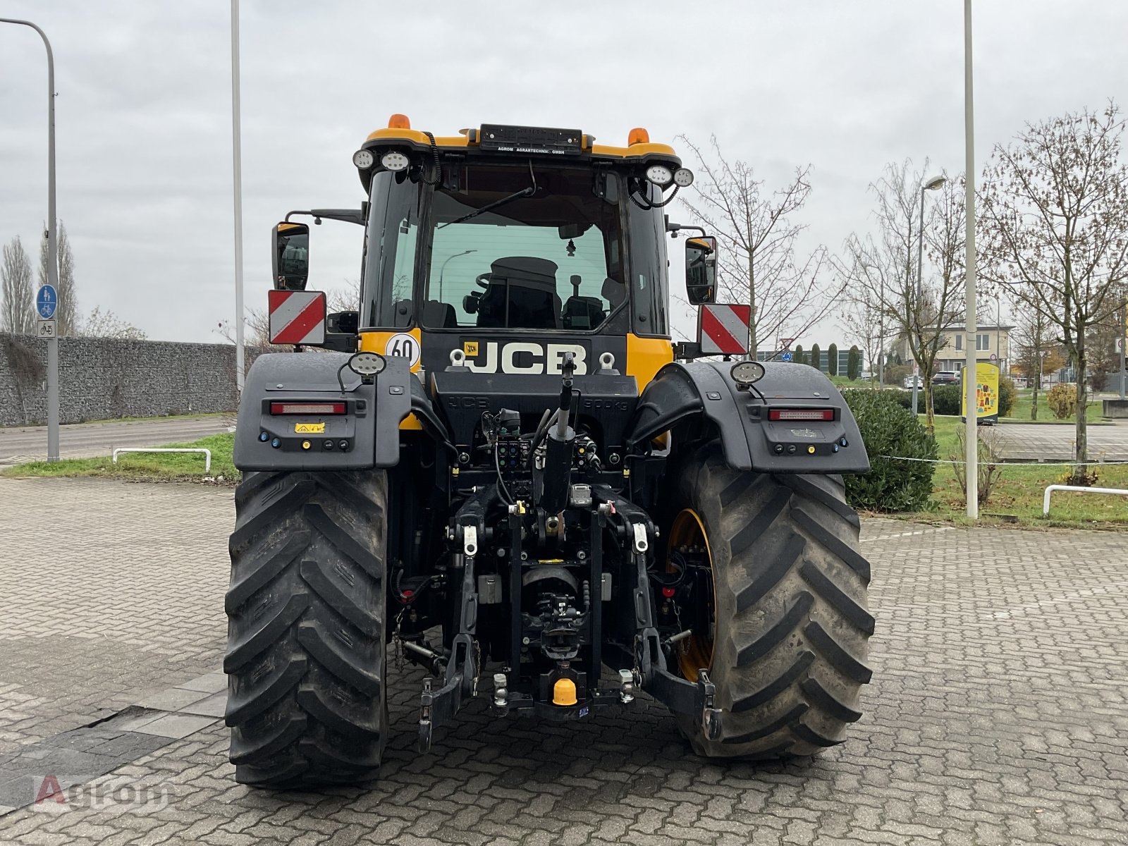 Traktor tip JCB Fastrac 4220, Gebrauchtmaschine in Harthausen (Poză 5)