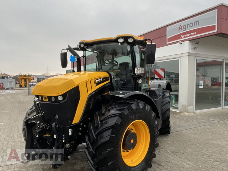 Traktor del tipo JCB Fastrac 4220, Gebrauchtmaschine en Harthausen